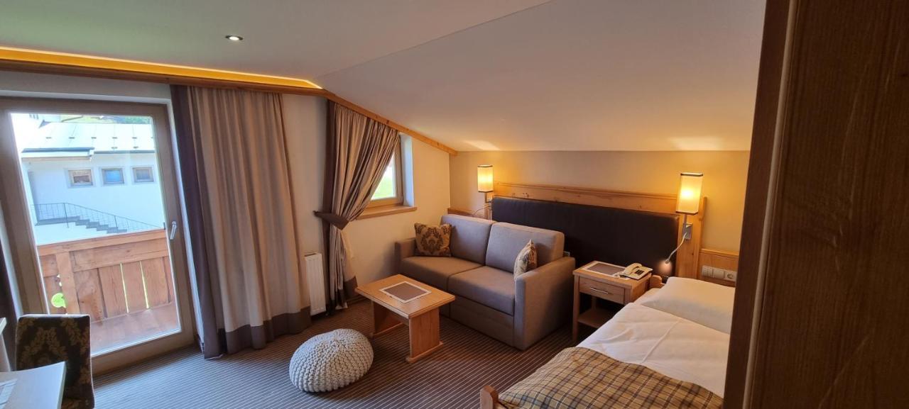 Hotel Bergkristall (Adults Only) Oberau Exterior photo