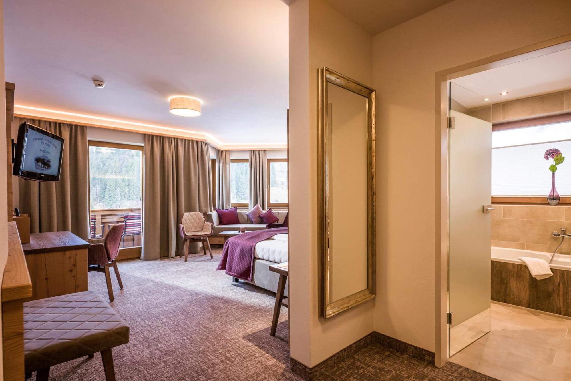 Hotel Bergkristall (Adults Only) Oberau Exterior photo